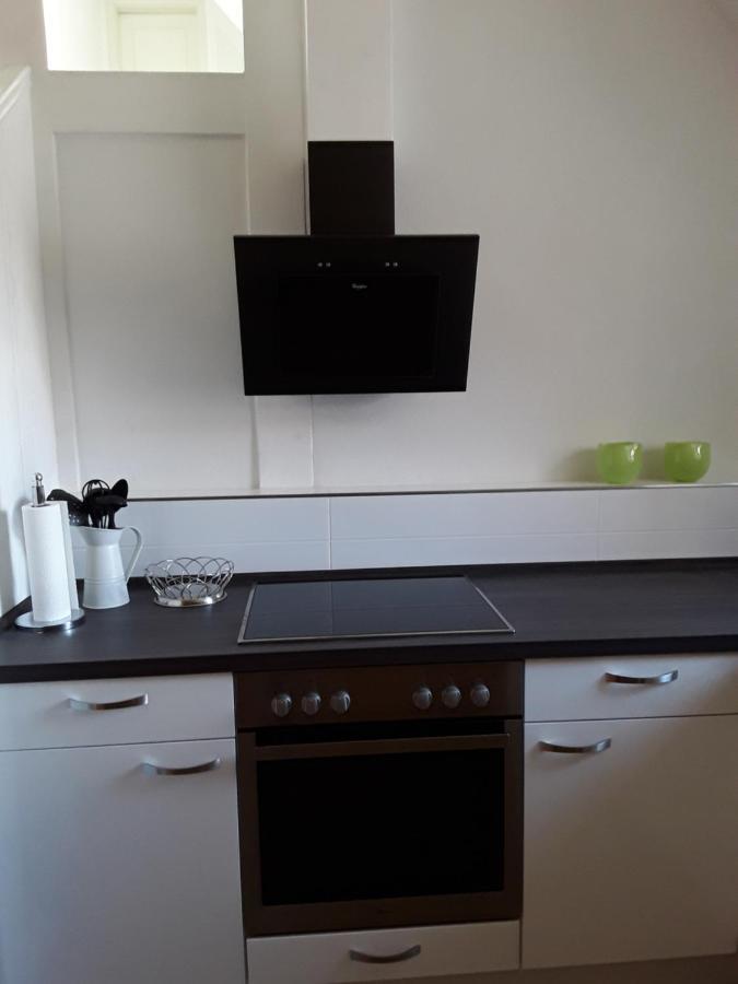 Willkommen In Unserem Kleinen Paradies Venningen Esterno foto